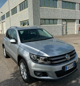 VOLKSWAGEN TIGUAN 4MOTION