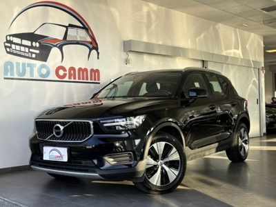 Volvo XC40 D3 Momentum Core usato