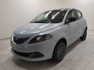 Lancia Ypsilon 1.0 firefly hybrid gold s&s 70cv 5p.ti da Azzurra .