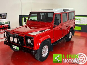 LAND ROVER Defender 110 2.5 Td5 cat S.W. Usata