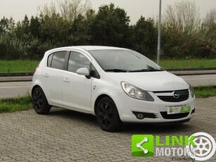 OPEL Corsa 1.2 5 porte Club (NEOPATENTATI) Usata