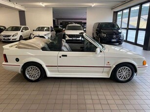 Usato 1990 Ford Escort Cabriolet 1.6 Benzin 105 CV (19.950 €)