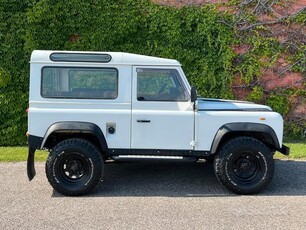 Usato 1991 Land Rover Defender 2.5 Diesel 86 CV (15.499 €)