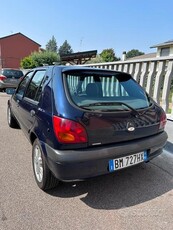 Usato 2000 Ford Fiesta 1.2 Benzin 75 CV (1.500 €)