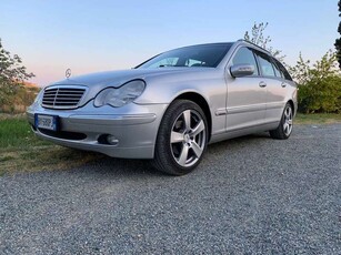 Usato 2002 Mercedes C220 2.1 Diesel 143 CV (6.000 €)