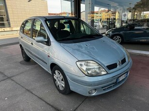 Usato 2002 Renault Mégane 1.6 Benzin 107 CV (500 €)