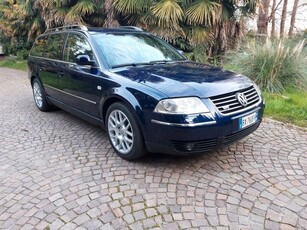 Usato 2002 VW Passat 4.0 Benzin 275 CV (12.000 €)