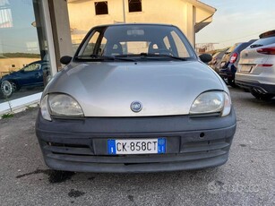 Usato 2003 Fiat Seicento 1.1 Benzin 54 CV (2.150 €)