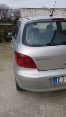 Usato 2003 Peugeot 307 1.4 Diesel 68 CV (1.750 €)
