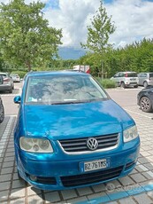 Usato 2003 VW Touran 1.6 Benzin 102 CV (1.300 €)