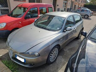 Usato 2006 Alfa Romeo 146 1.6 Diesel 103 CV (1.700 €)