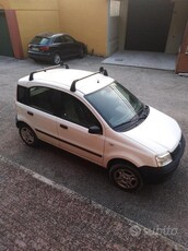 Usato 2006 Fiat Punto 1.2 Benzin 60 CV (4.900 €)