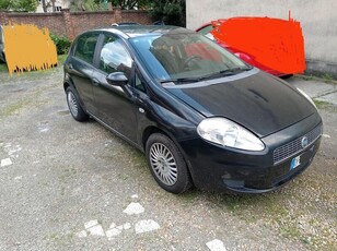 Usato 2007 Fiat Grande Punto 1.2 Benzin 65 CV (2.500 €)