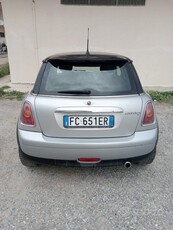 Usato 2007 Mini Cooper 1.6 Diesel 116 CV (3.200 €)