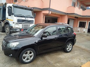 Usato 2007 Toyota RAV4 2.2 Diesel 177 CV (5.999 €)