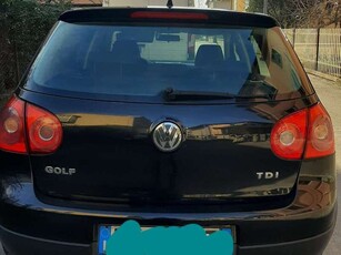 Usato 2007 VW Golf V 1.9 Diesel 105 CV (2.400 €)