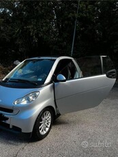 Usato 2009 Smart ForTwo Coupé 1.0 Benzin 71 CV (5.800 €)