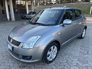 Usato 2009 Suzuki Swift 1.3 Benzin 91 CV (4.700 €)