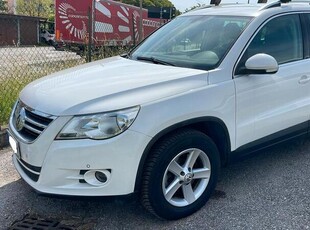 Usato 2009 VW Tiguan 2.0 Benzin 200 CV (7.900 €)