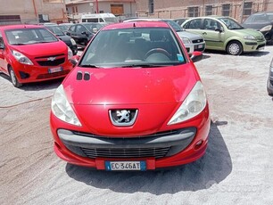 Usato 2010 Peugeot 206+ 1.1 Benzin 60 CV (4.300 €)