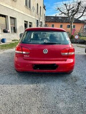 Usato 2010 VW Golf VI Benzin (4.500 €)