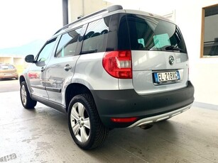 Usato 2012 Skoda Yeti 1.2 Benzin 105 CV (9.600 €)