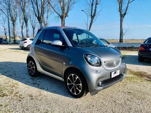 Usato 2016 Smart ForTwo Cabrio 1.0 Benzin 71 CV (13.950 €)