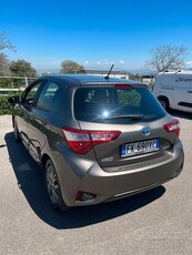 Usato 2017 Toyota Yaris Hybrid 1.5 El_Hybrid 73 CV (11.500 €)