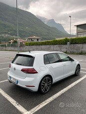 Usato 2017 VW Golf 2.0 Diesel 184 CV (24.000 €)