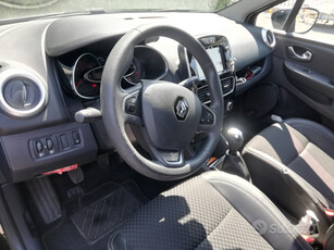 Usato 2018 Renault Clio IV 1.5 Diesel 75 CV (13.500 €)