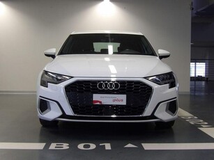 Usato 2020 Audi A3 Sportback 1.5 Benzin 150 CV (27.300 €)
