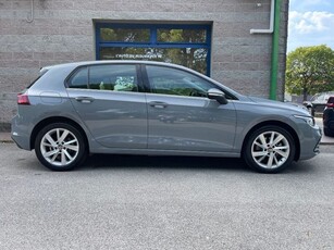 Usato 2021 VW e-Golf 1.4 El_Benzin 150 CV (23.900 €)