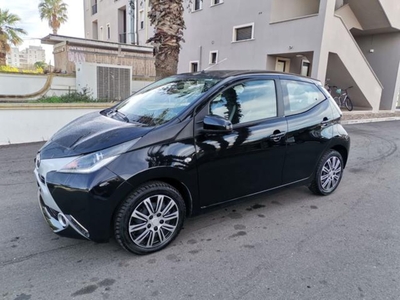 Toyota Aygo 1.0 VVT-i 69 CV 5 porte x-clusiv usato