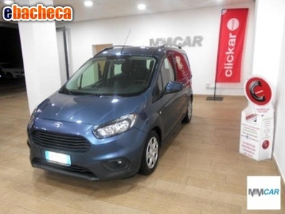 Ford transit courier 1.0..