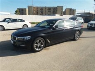 BMW Serie 5 520d Business aut. del 2017 usata a Lecce