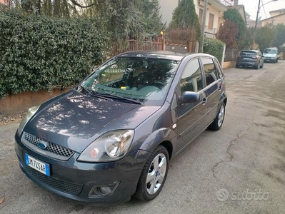 Ford Fiesta 1.4 TDCi 5p. Ghia 2008 ok Neo Patente