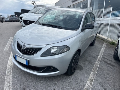 Lancia Ypsilon 1.0 FireFly