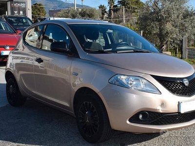 Lancia Ypsilon 1.2 69 CV 5 porte Samp