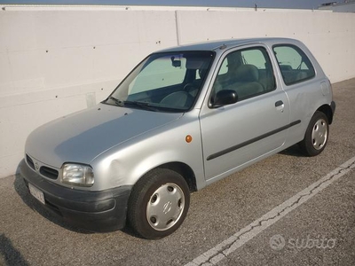 Nissan micra 1.0 16v 3 porte - neopatentati