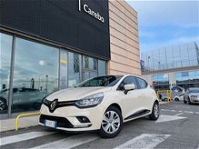 Renault Clio 1.2 75CV 5 porte Zen del 2016 usata a Parma