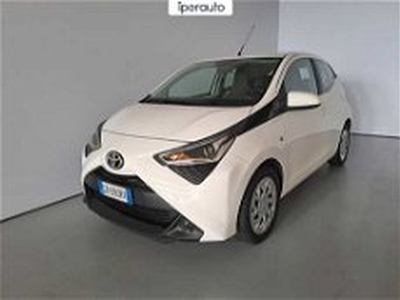 Toyota Aygo 1.0 VVT-i 72 CV 5 porte x-cool MMT del 2020 usata a Cava Manara