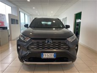 Toyota RAV4 HV (218CV) E-CVT 2WD Style del 2019 usata a Surbo