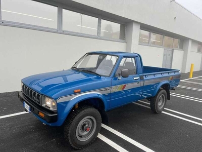 Usato 1983 Toyota HiLux 2.2 Diesel 68 CV (36.000 €)