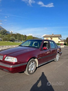 Usato 1995 Volvo 460 Benzin (1.800 €)