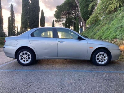 Usato 1998 Alfa Romeo 156 1.6 Benzin 120 CV (1.000 €)