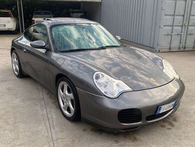 Usato 2001 Porsche 911 Carrera 4 3.4 Benzin 300 CV (32.500 €)