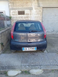 Usato 2003 Fiat Punto 1.2 Benzin 80 CV (1.000 €)