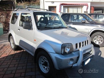 Usato 2004 Suzuki Jimny 1.3 Benzin (9.500 €)