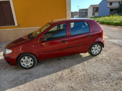 Usato 2006 Fiat Punto 1.2 Diesel 69 CV (3.000 €)