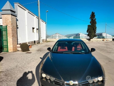 Usato 2007 Alfa Romeo 159 1.9 Benzin 160 CV (3.500 €)